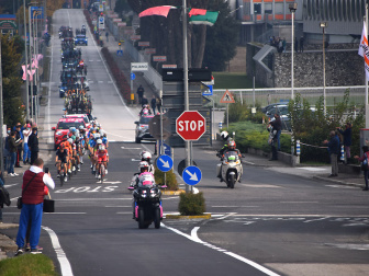 Giro d'Italia beim Castello di Susans