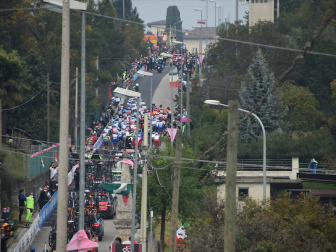 Giro d'Italia beim Castello di Susans