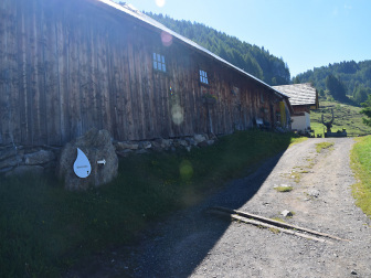 Almsennerei